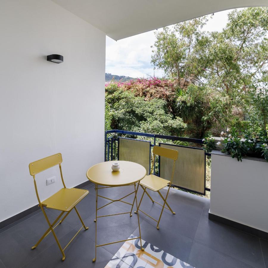 Akyra Suites Sorrento Esterno foto